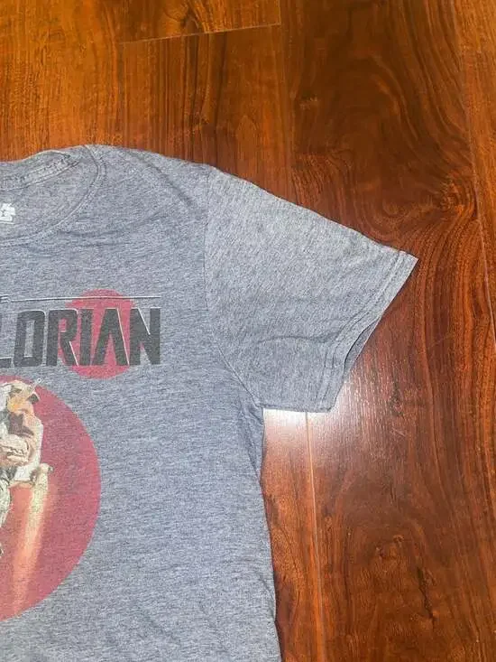 Star Wars The Mandalorian Graphic T-Shirt Grey Blue Heathered Small - Picture 7 of 14